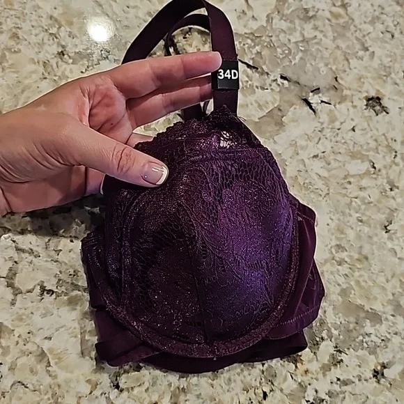 Venus 34D Bra! New with Tags - Picture 5 of 5